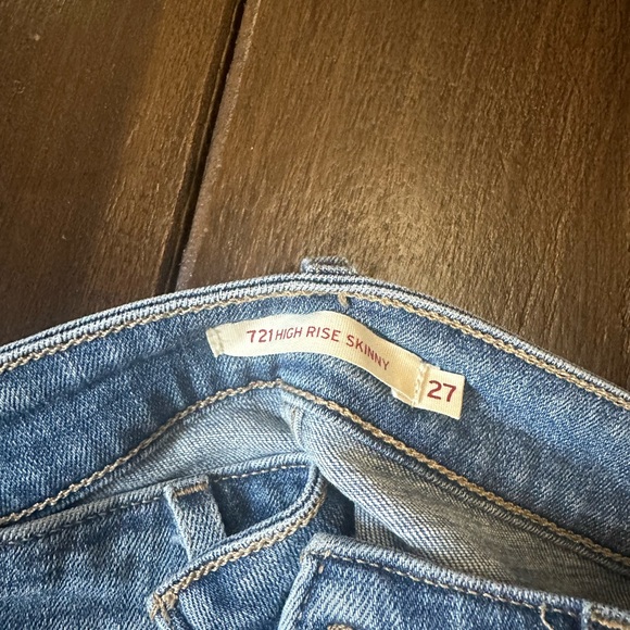 Levi’s Skinny Jeans - Picture 4 of 5